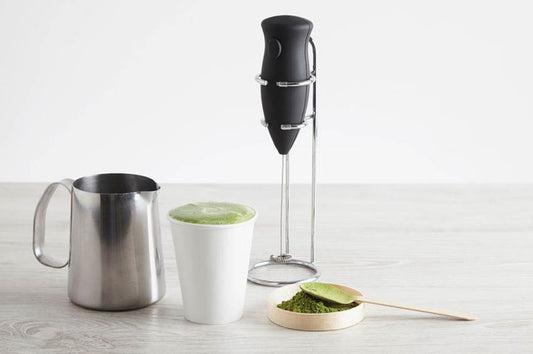 Die perfekte Matcha-Zubereitung mit dem Milchaufschäumer